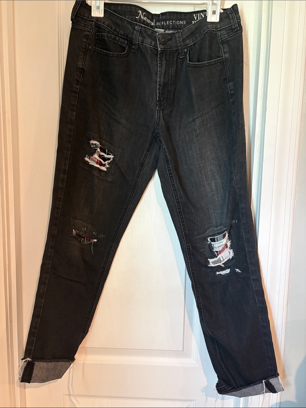 Natural Reflections Women's Black Distressed Jeans